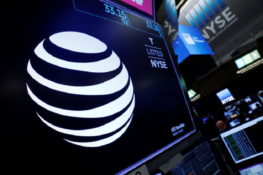 Who Owns the Most Shares of AT&T