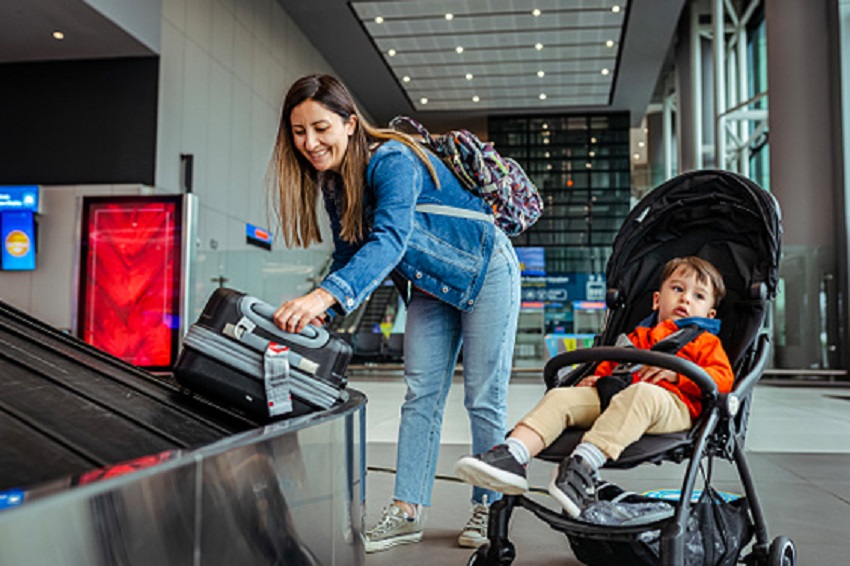 Is Baby Stroller Allowed in Emirates Flight