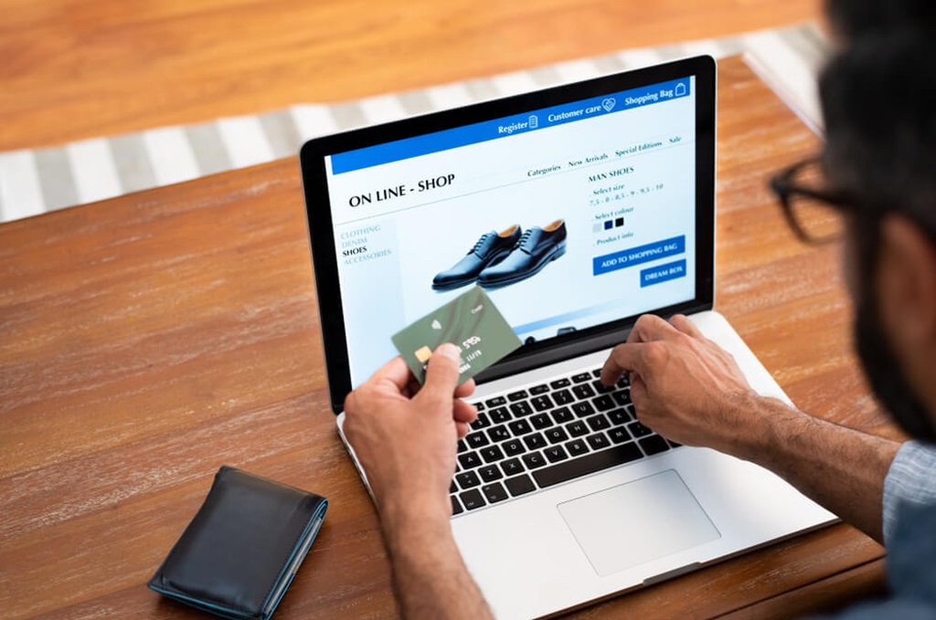 Using credit cards for online payments
