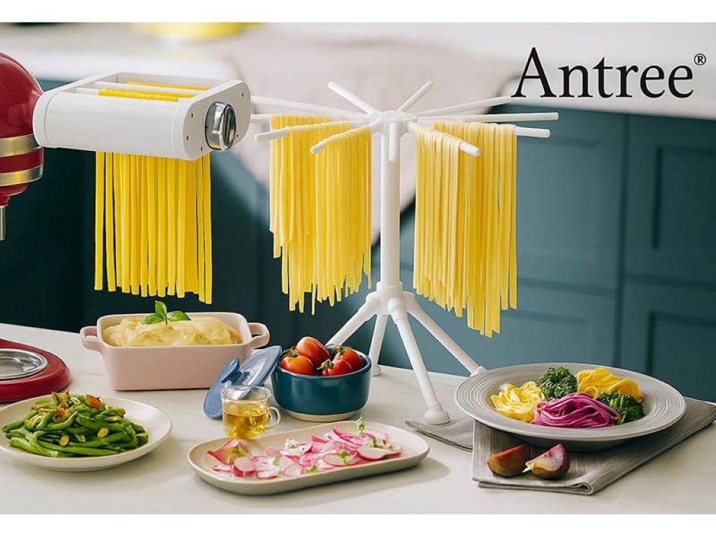 Antree review of must-have kitchen gadgets for homemade pasta enthusiasts.